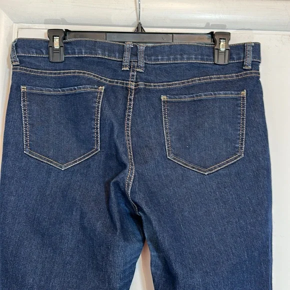 New York & Co. Skinny Leg Jean 14 Tall - Picture 4 of 11